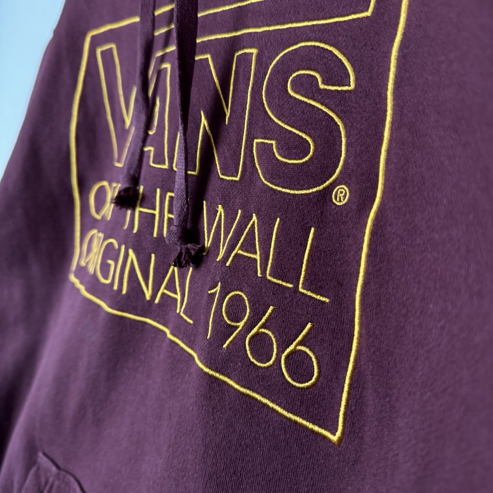 Vans Men's "Off The Wall Original 1966" Hoodie Pullover Maroon Sweatshirt Small