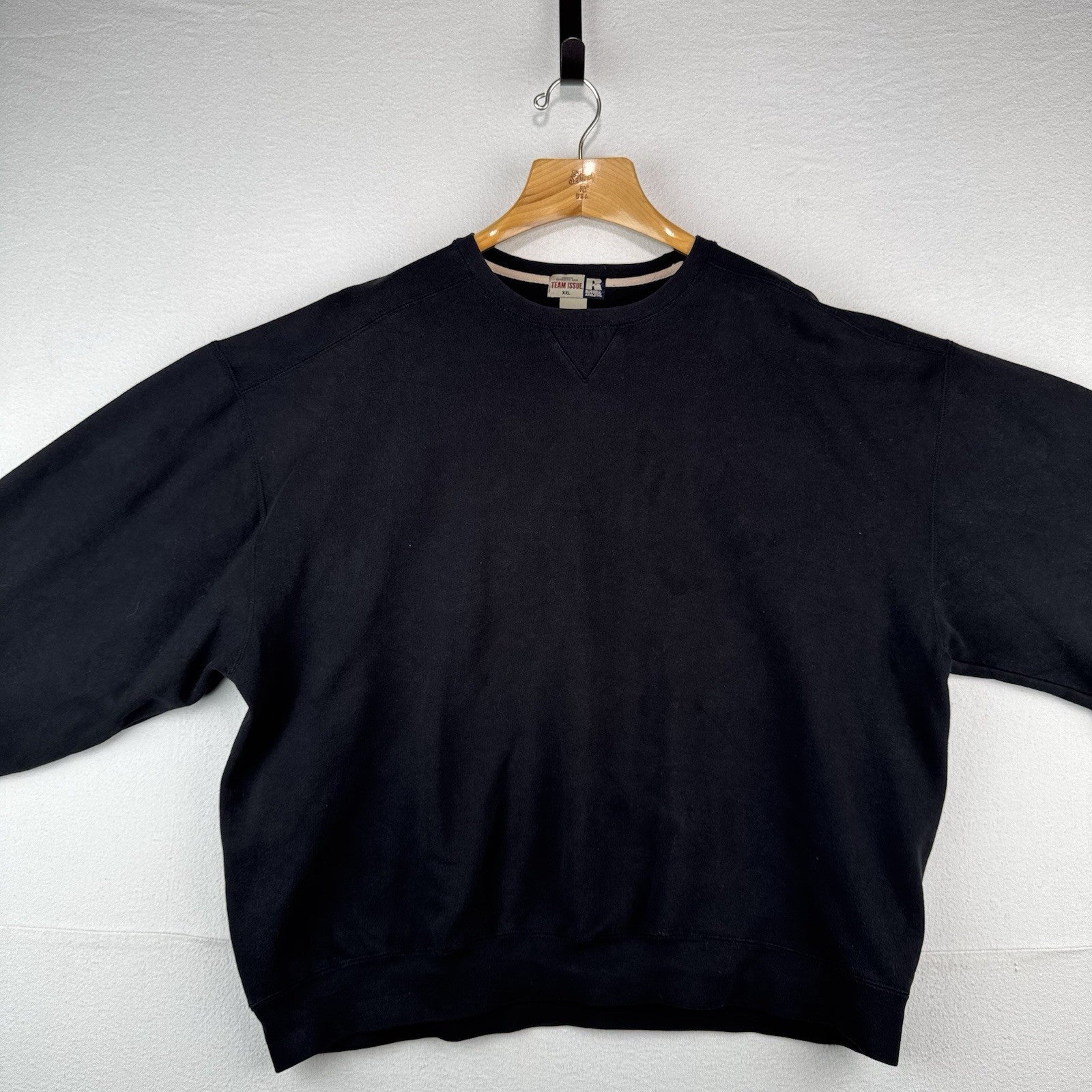 Russell Athletic Team Issue Sweatshirt Men's 2XL Black Crewneck *Distressed
