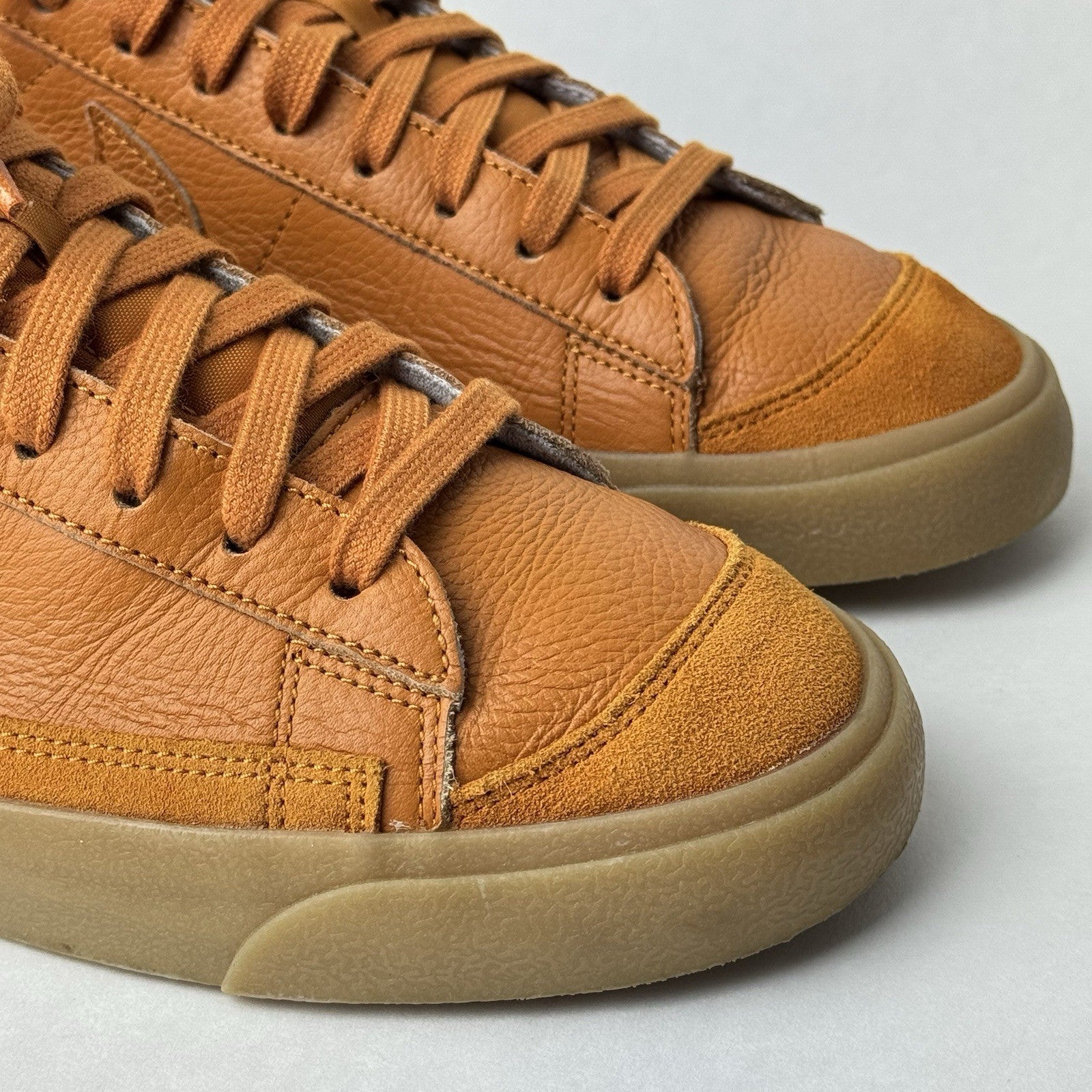 Nike Men’s Blazer Low 77 Vintage Team Orange Suede Leather Gum Sole US 10.5