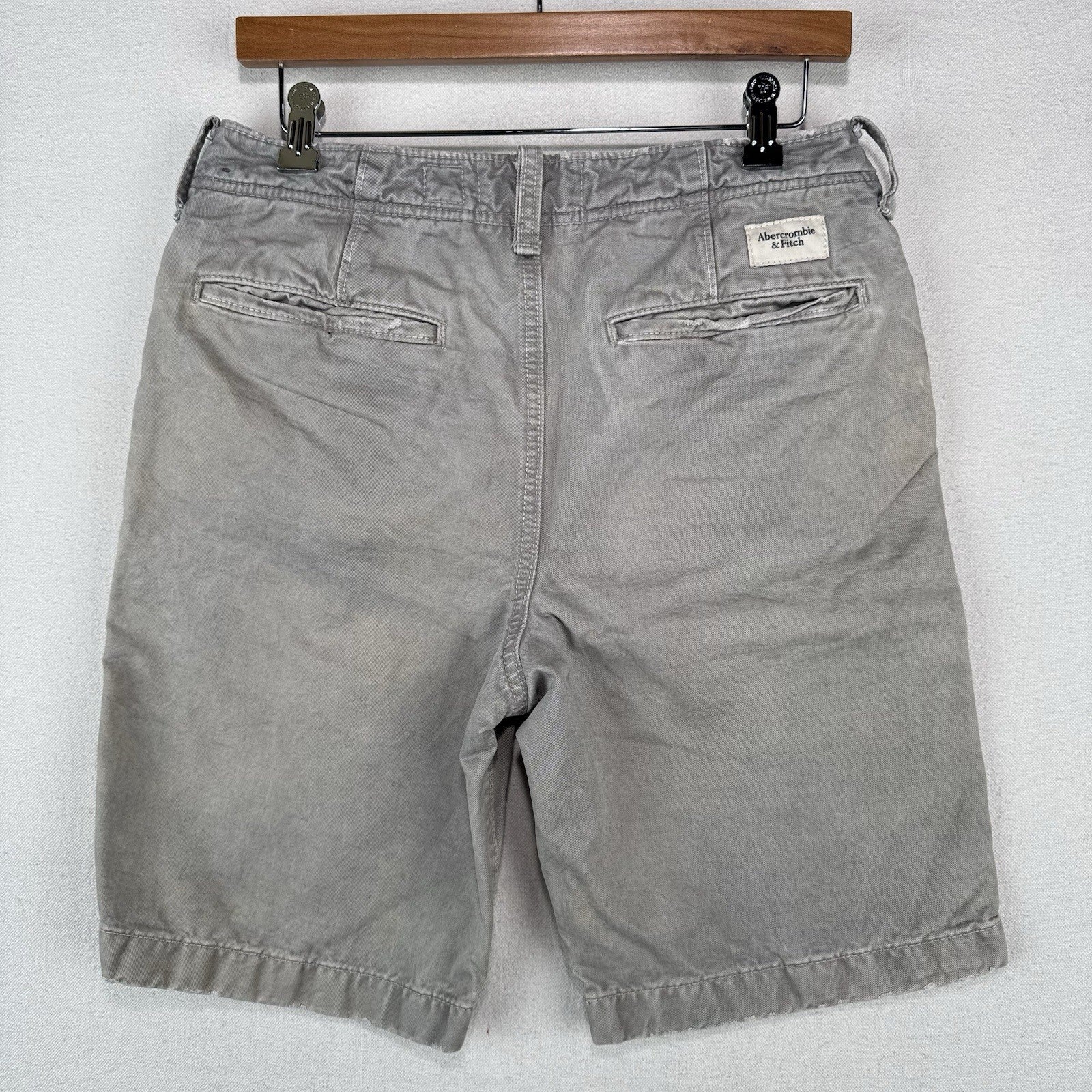 Abercrombie & Fitch Mens 15x9 Chino Shorts Gray Button Fly *Distressed