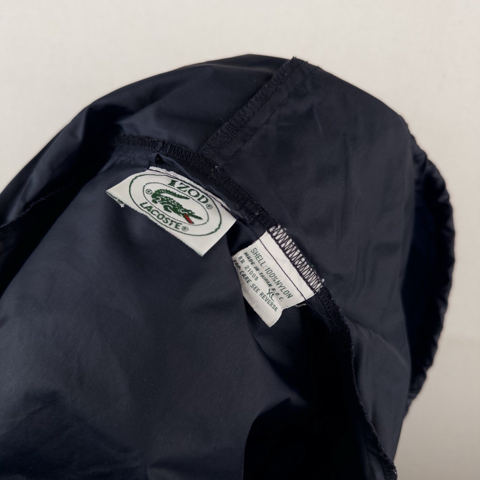 80’s Vtg Lacoste Izod Men’s XL Packable Rain Jacket FannyPack Navy Blue Hooded