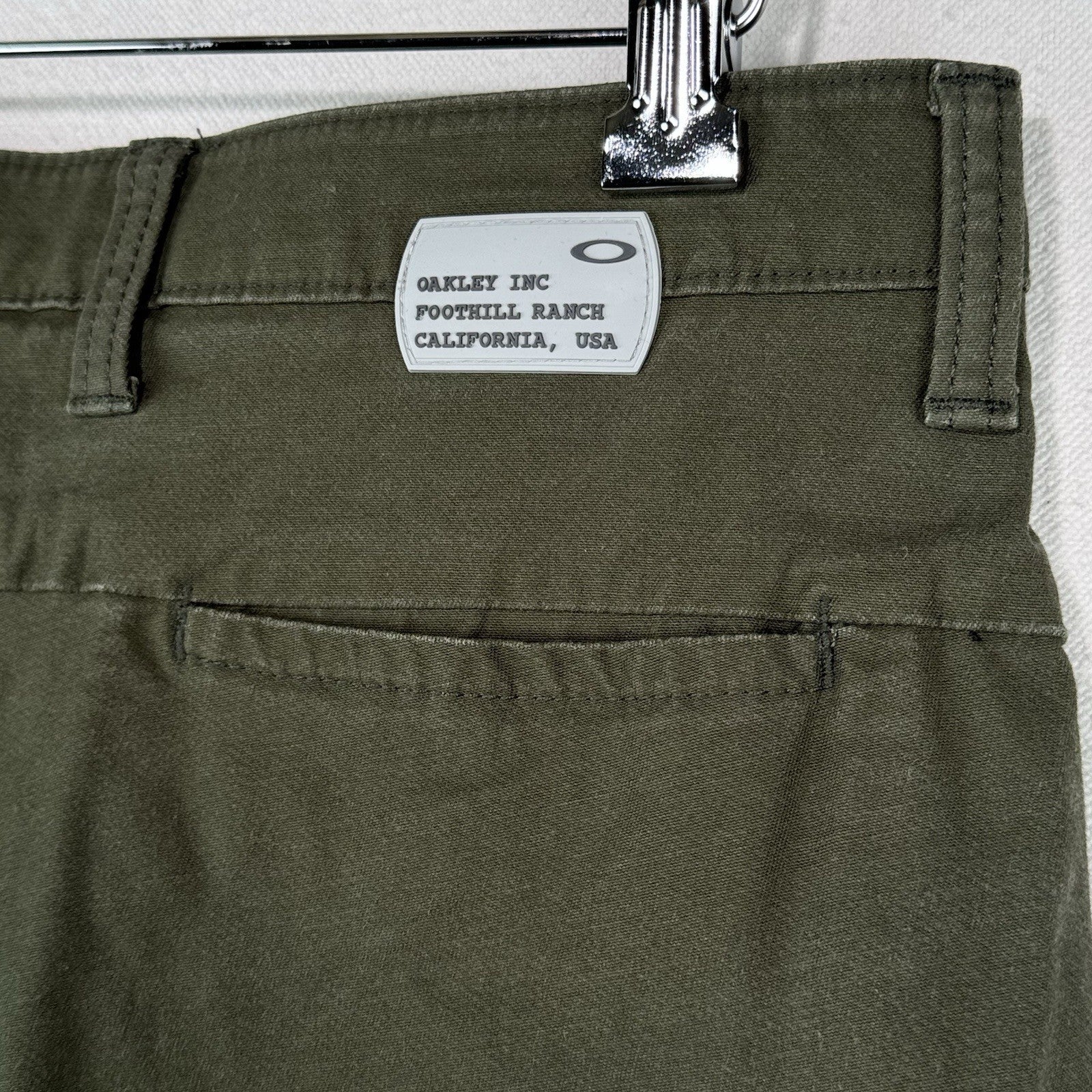 Oakley Men’s 28x9 Flat Front Utility Shorts Olive Green D-Ring