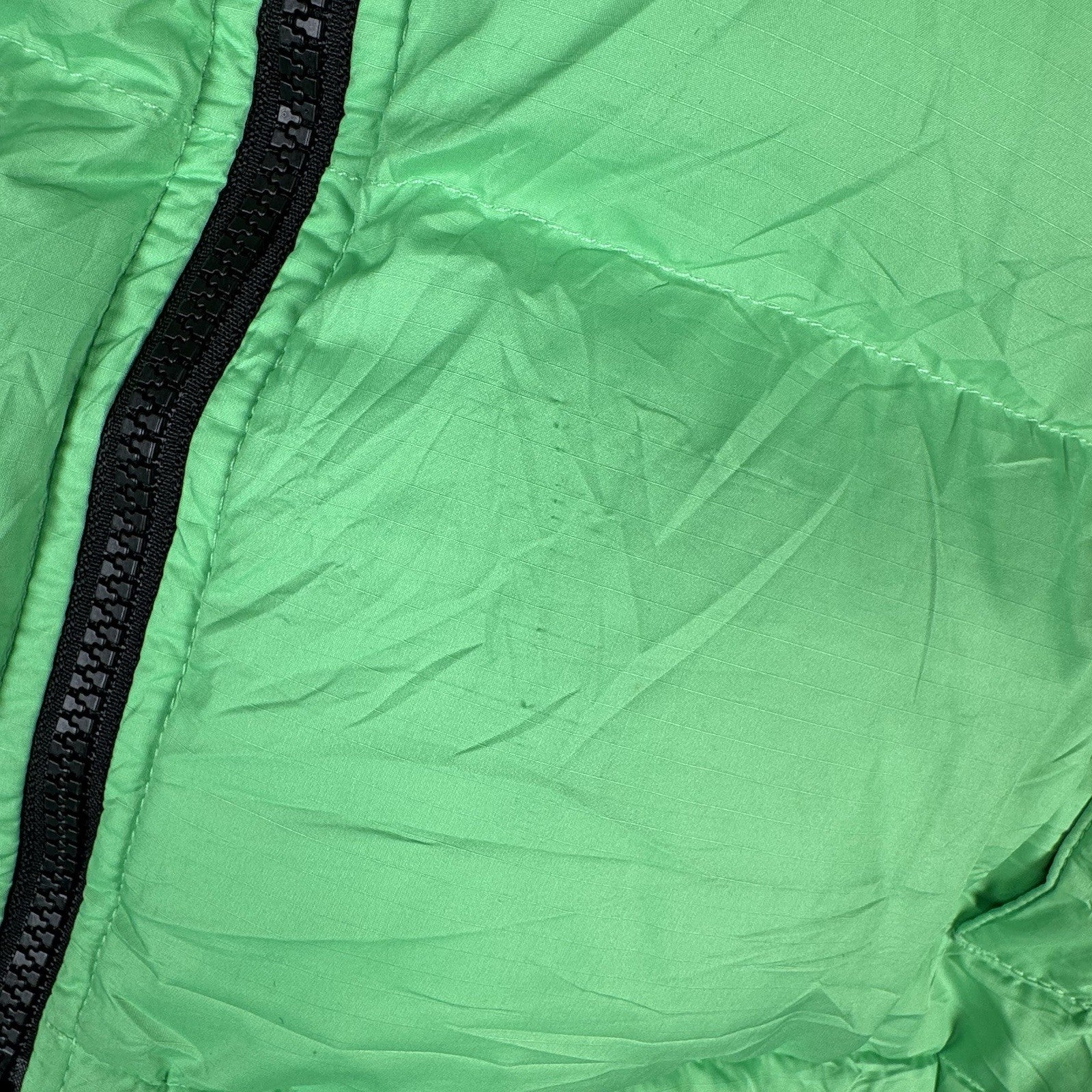 The North Face Nuptse Retro 700 Down Puffer Cropped Jacket Chlorophyll Green - L