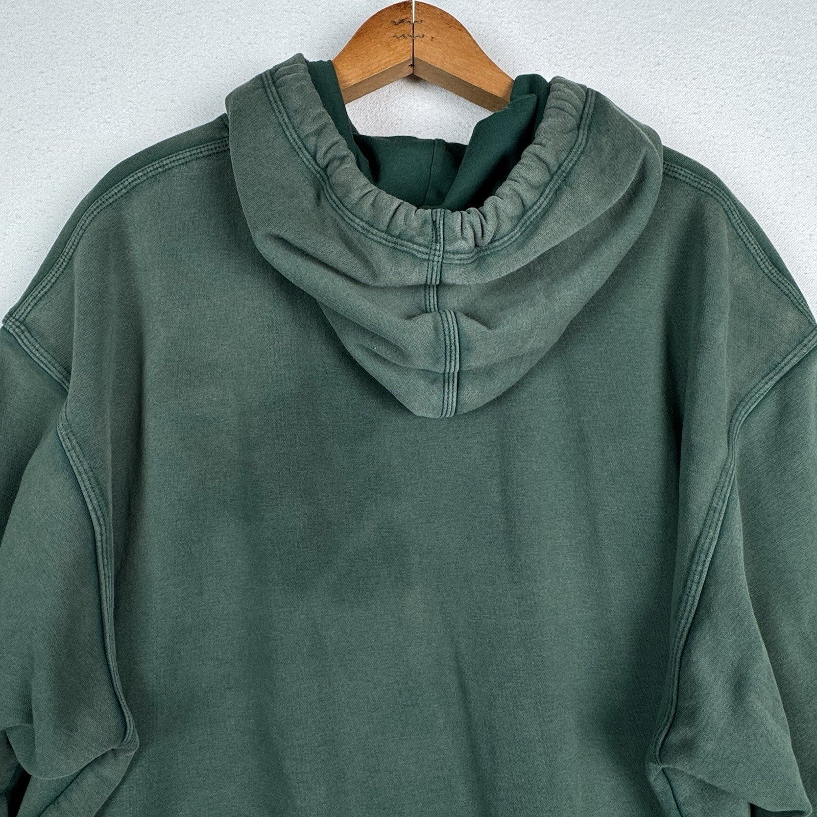 Men's Champion Soft Green Vintage Wash Varsity Graphic Hoodie Size XL