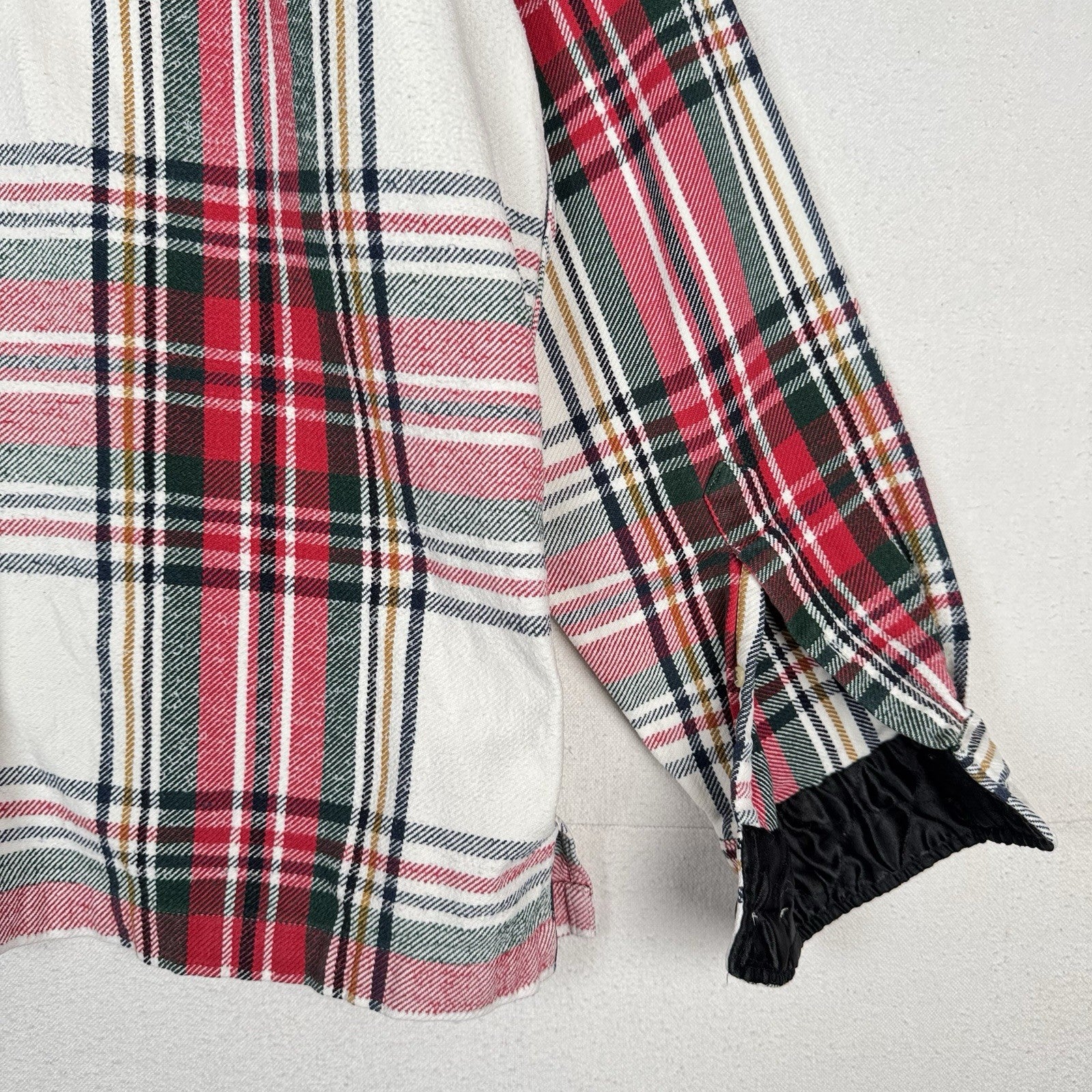 Boston Traders Shirt Jacket Men’s XL White Red Green Plaid Flannel Lined Shacket