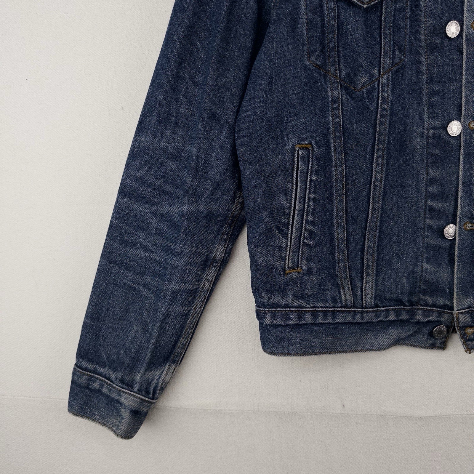 Levi's Denim Trucker Jacket Adult Medium Dark Wash Blue Jean Classic Type 3