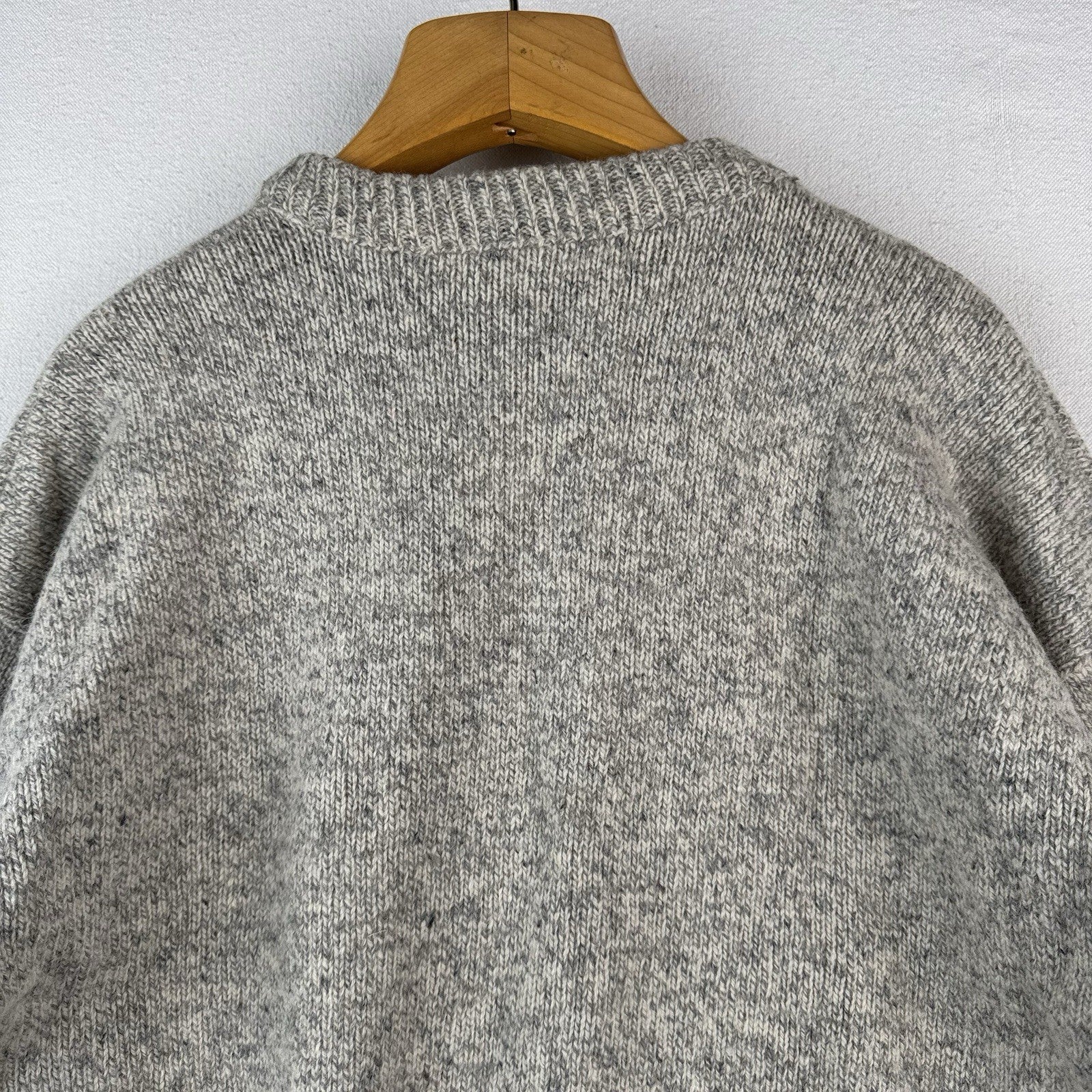 90’s Vintage Eddie Bauer 100% Wool Men's XL Crewneck Sweater Beige/Gray
