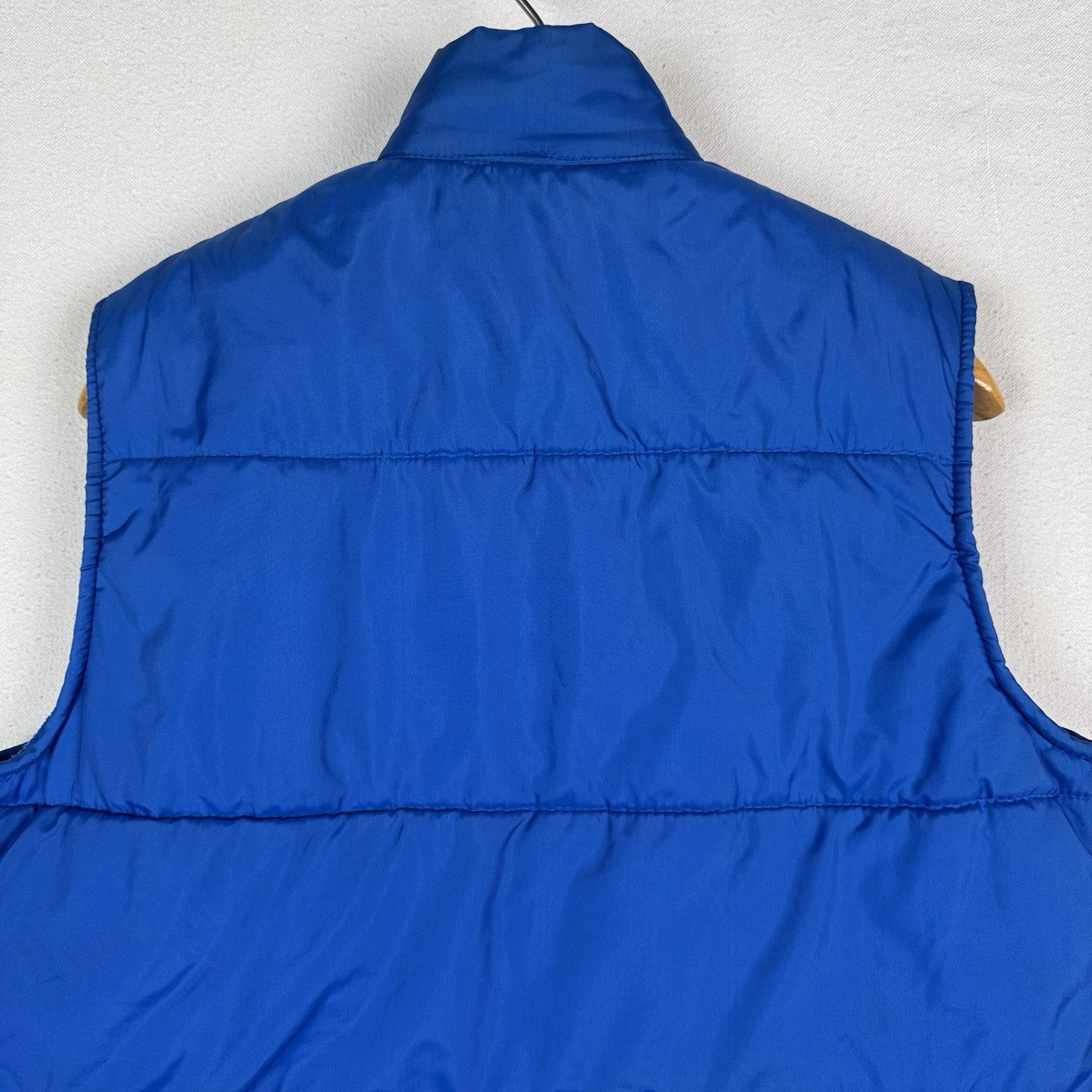 70’s Vintage Wedgefield Puffer Vest Snap Front Size Medium Blue