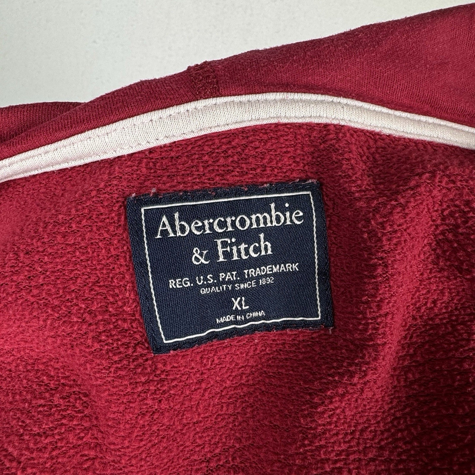 Abercrombie & Fitch A&F Spellout Hoodie Men’s XL Red Jacket Full Zip *Read
