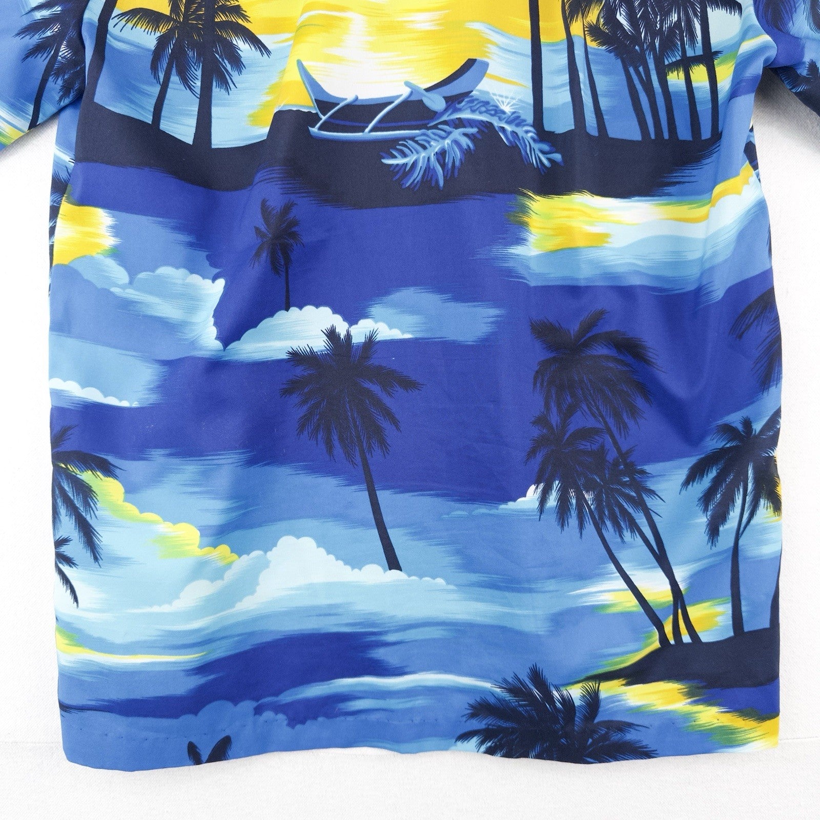 70’s Vtg Rai Nani Hawaiian Blue Sky Aloha Shirt Men’s Small Made In USA/Hawaii