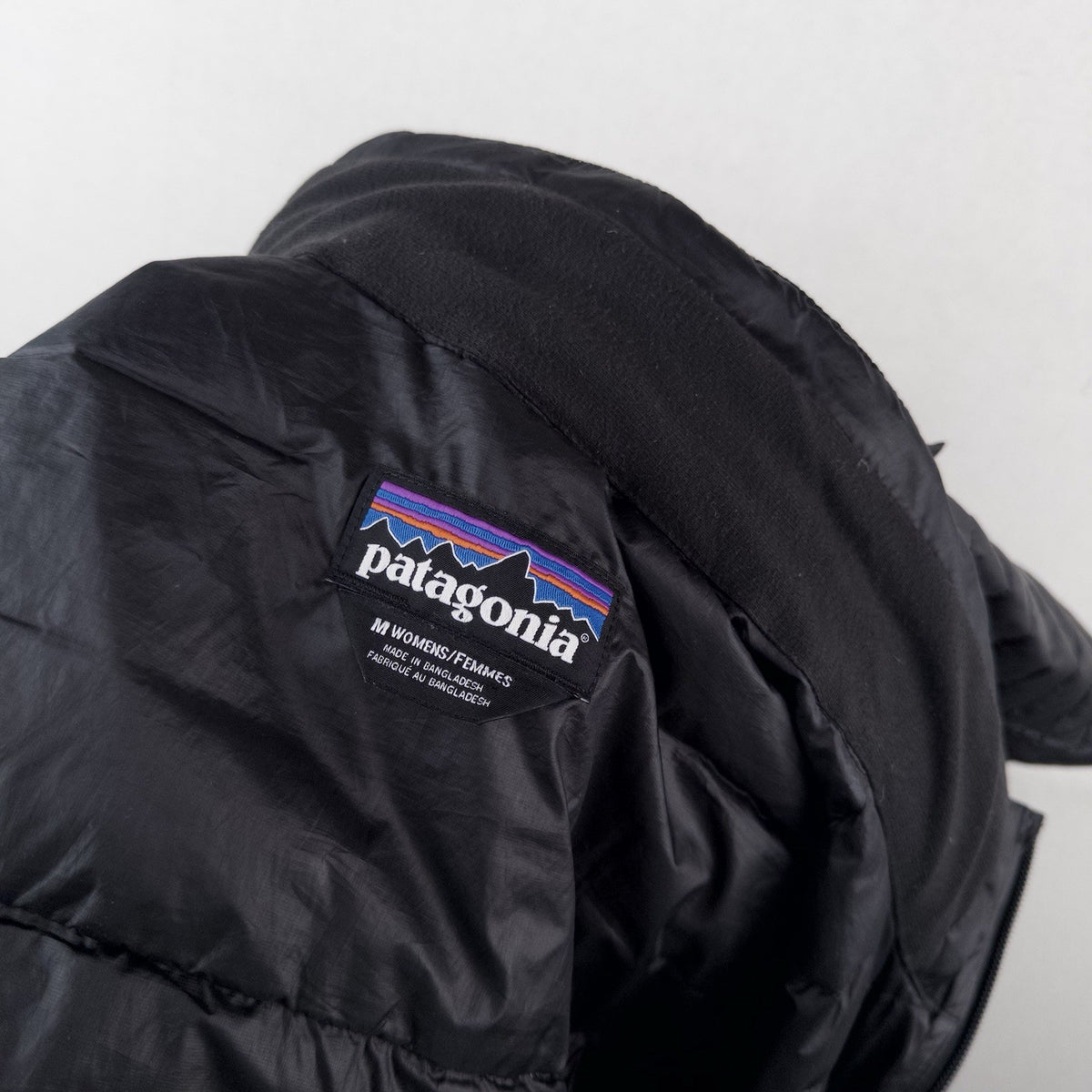 Patagonia Down Parka Puffer Jacket Women’s Medium Zip Up Black Ultra Light