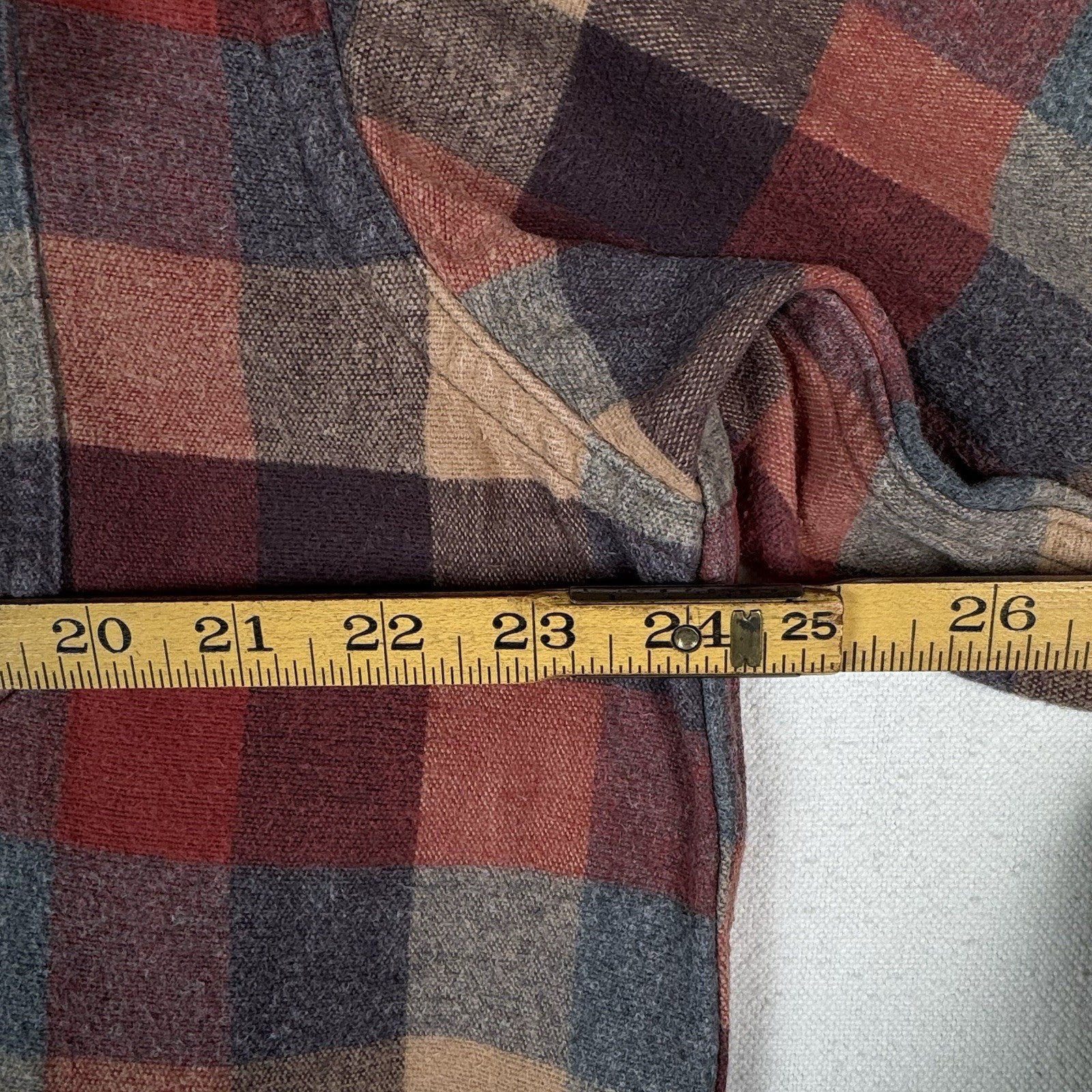 L.L. Bean Traditional Fit Chamois Flannel Shirt Men’s XL Apple Cinnamon Plaid