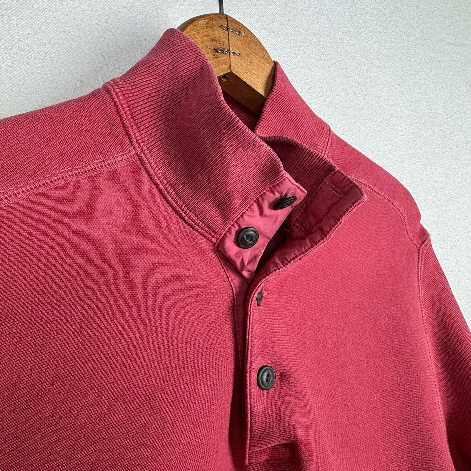 Roundtree & Yorke Men’s Long Sleeve Henley 1/4 Button Red Pink Salmon Medium M