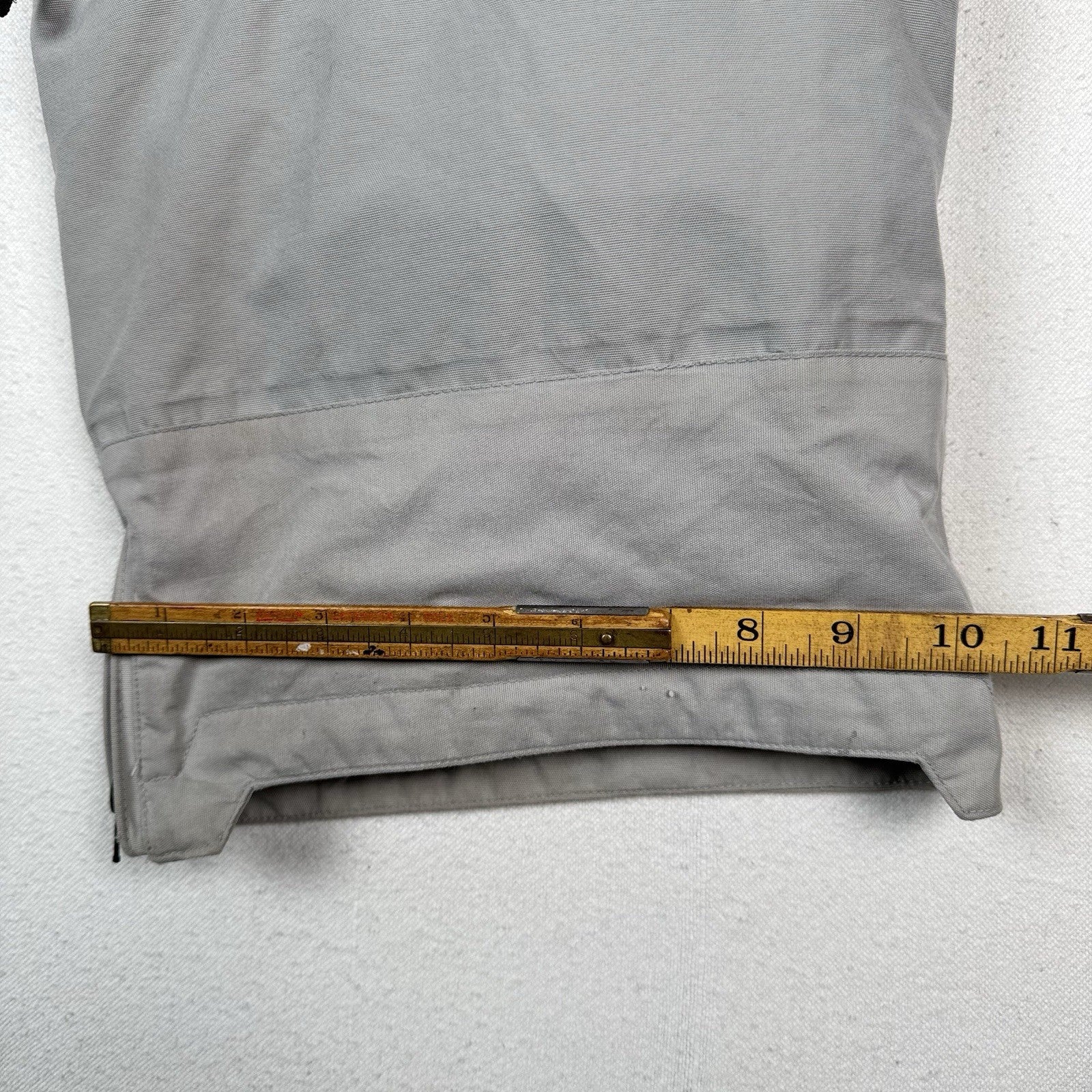 Burton Snowboard Pants Unisex Beige Size Large Pockets Leg Vents Adjustable