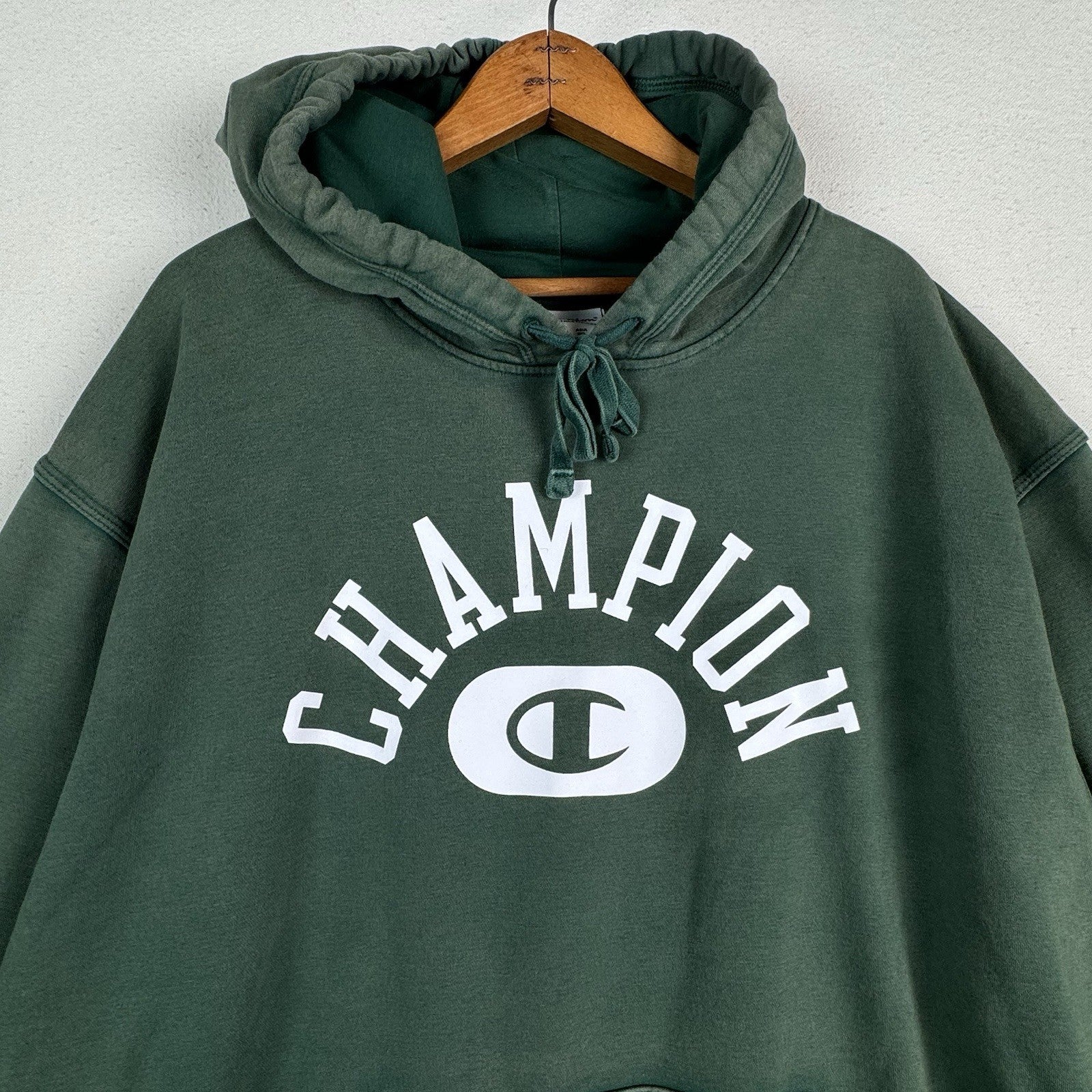 Men's Champion Soft Green Vintage Wash Varsity Graphic Hoodie Size XL