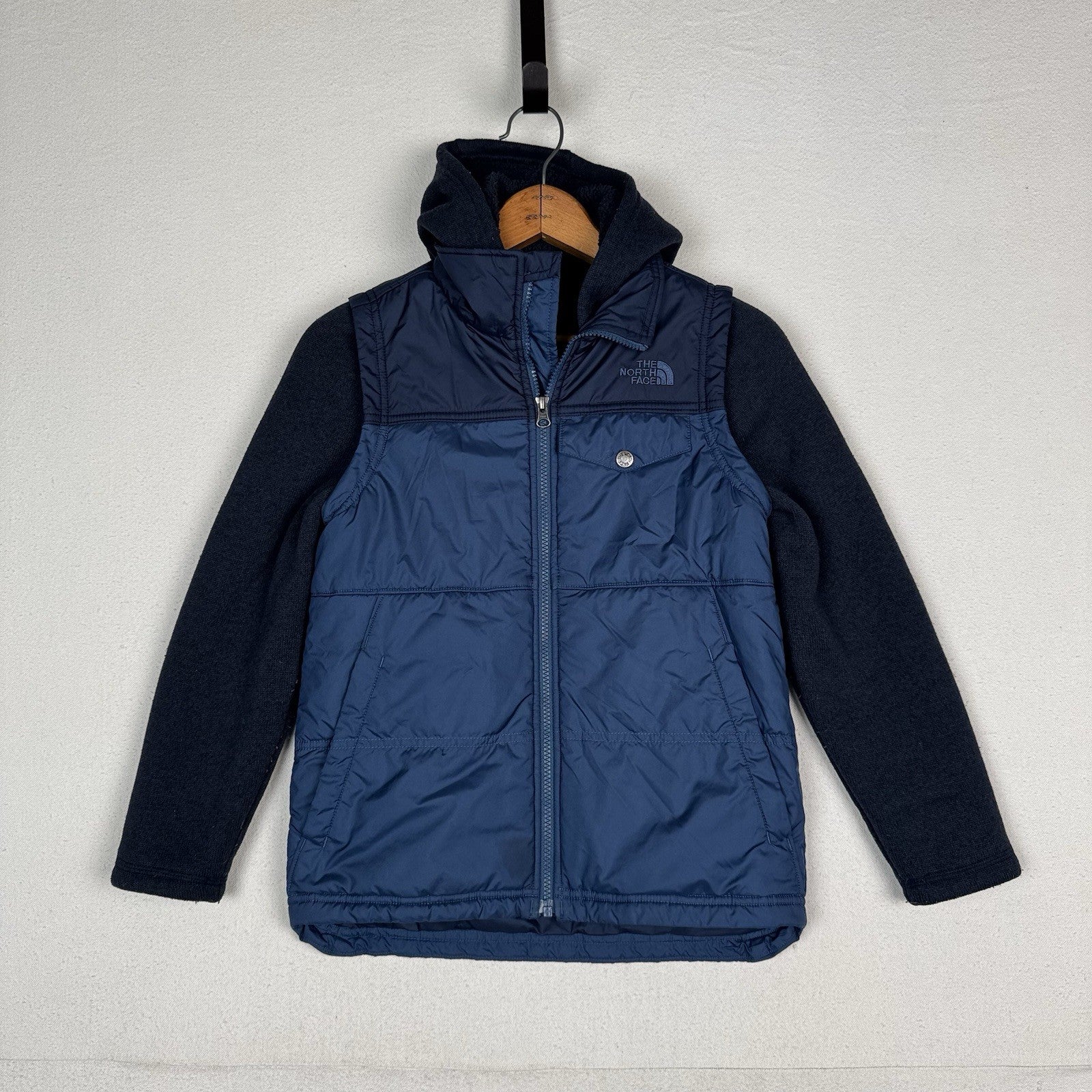 The North Face Gordon Lyons Navy Blue Varsity Winter Vest Boy’s M (10/12) *Read