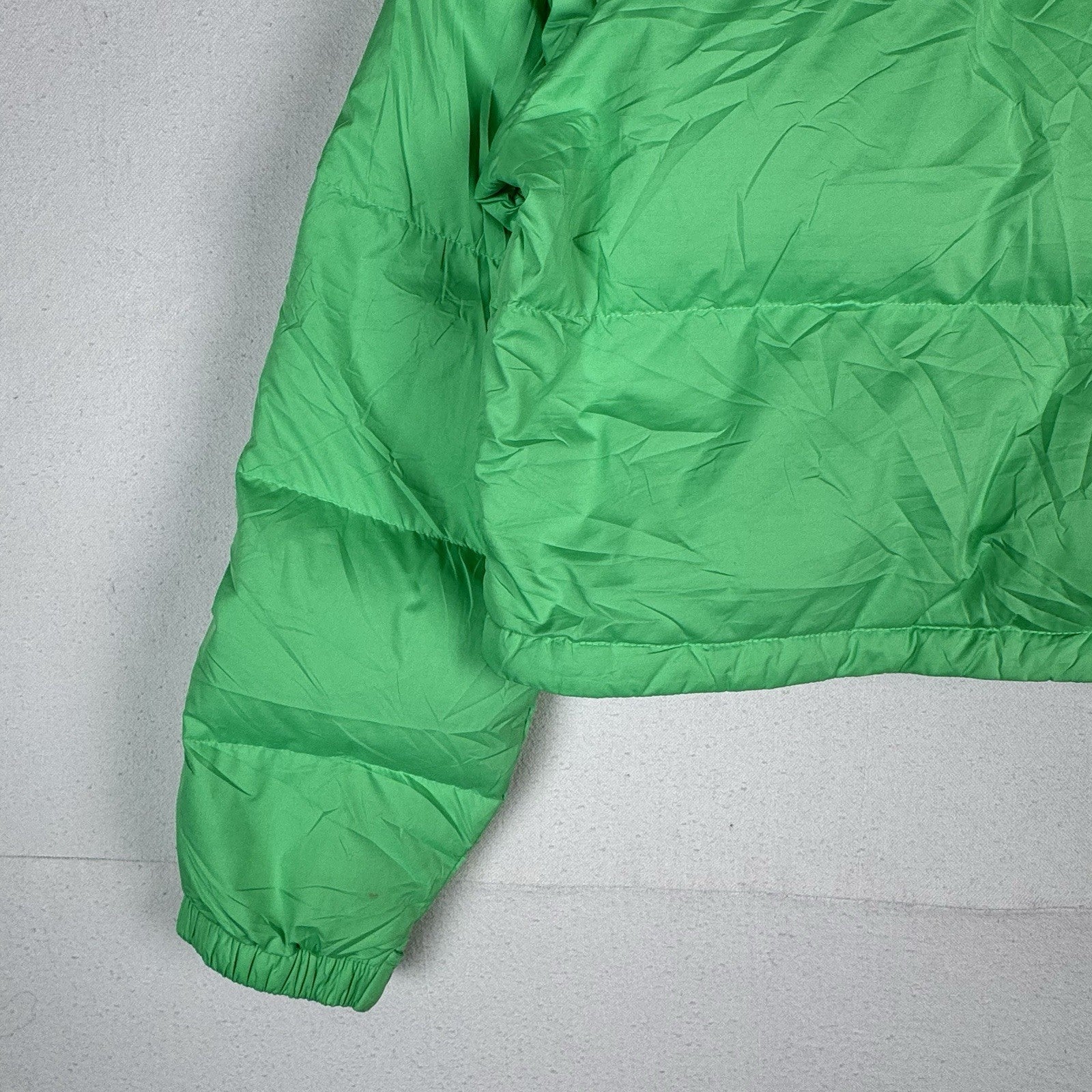 The North Face Nuptse Retro 700 Down Puffer Cropped Jacket Chlorophyll Green - L