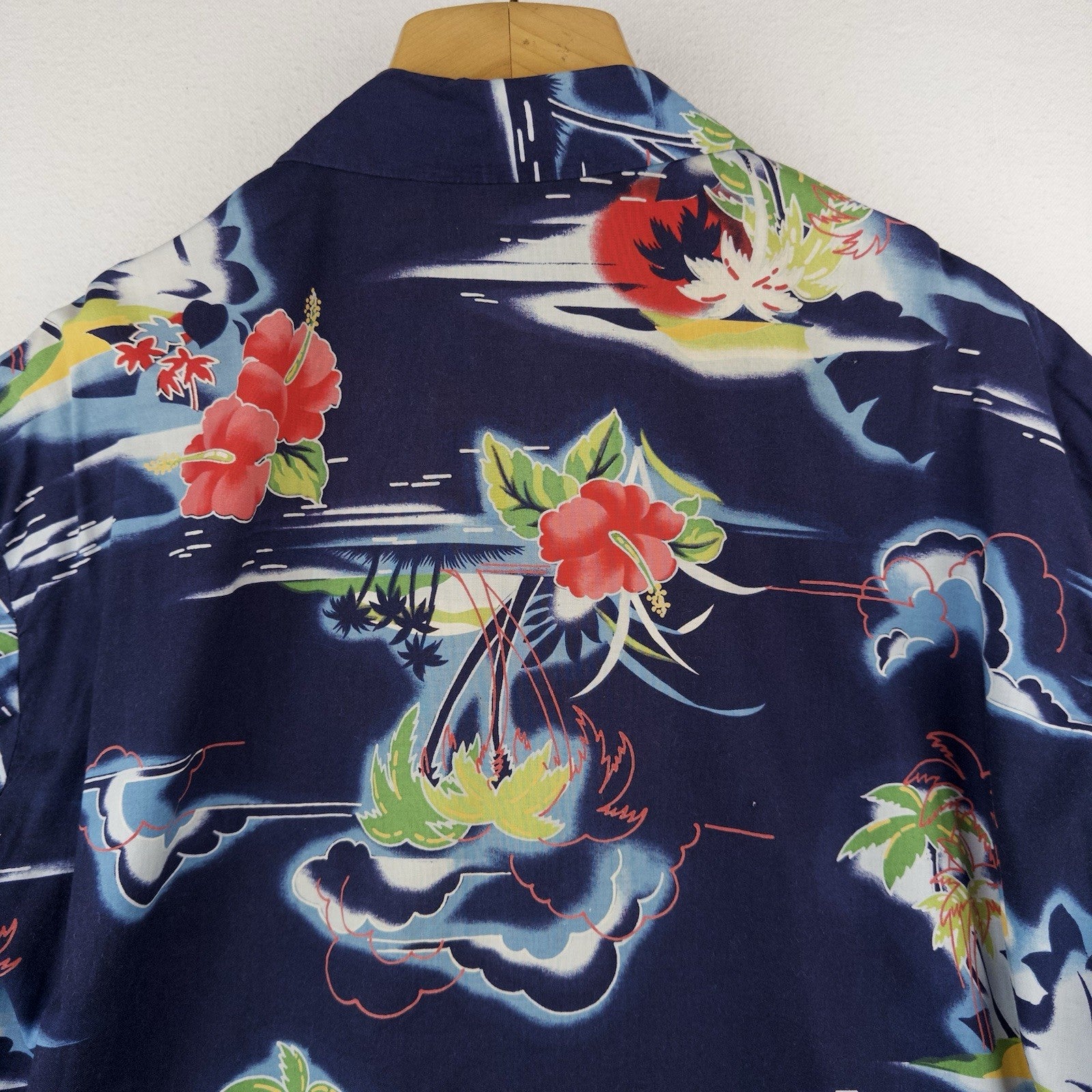 Hawaiian Aloha Large Shirt  Palm Trees Hibiscus Clouds Ocean Sailboat Tropical L