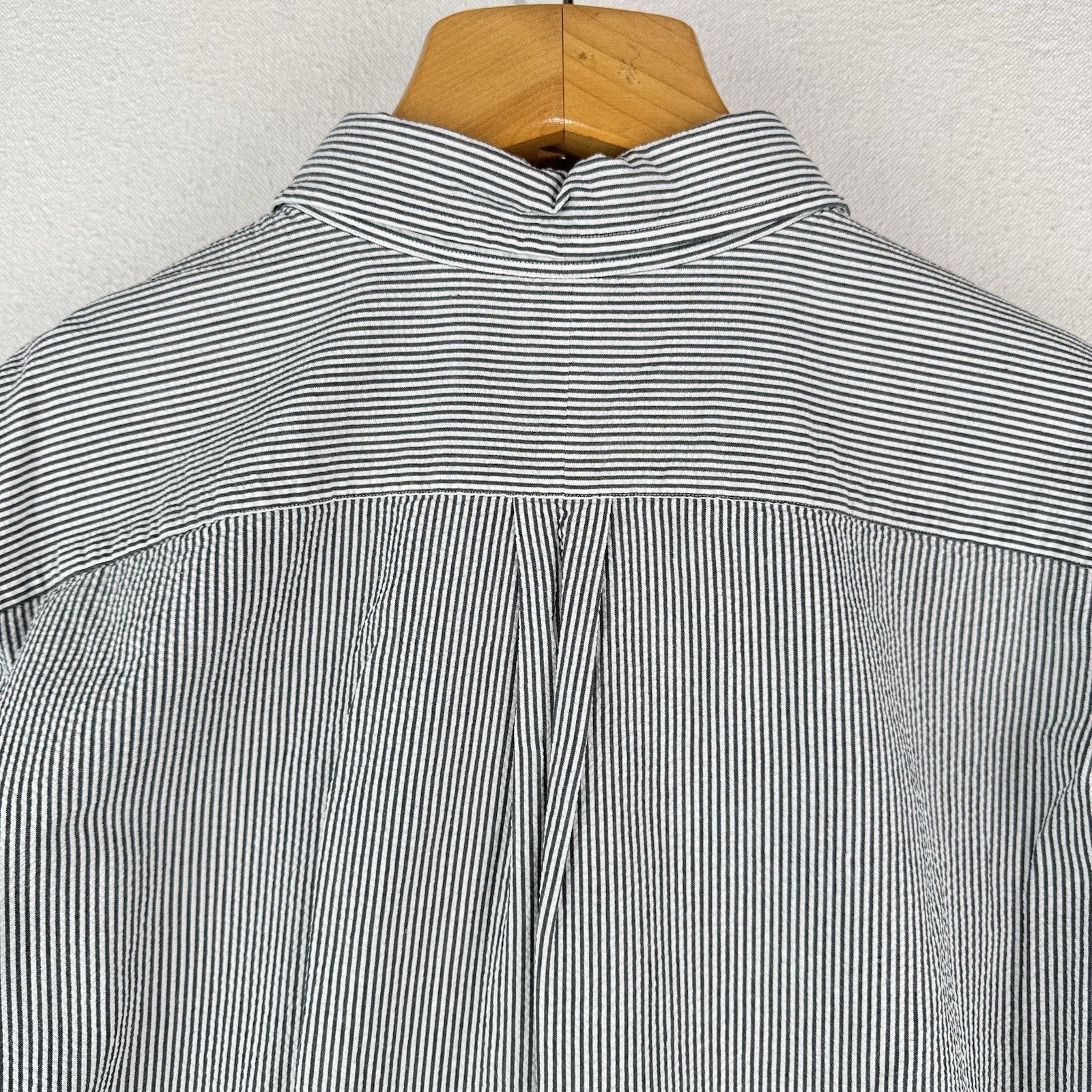 Vtg Ralph Lauren Seersucker Men’s 2XL Classic Fit SS Button Shirt Gray White