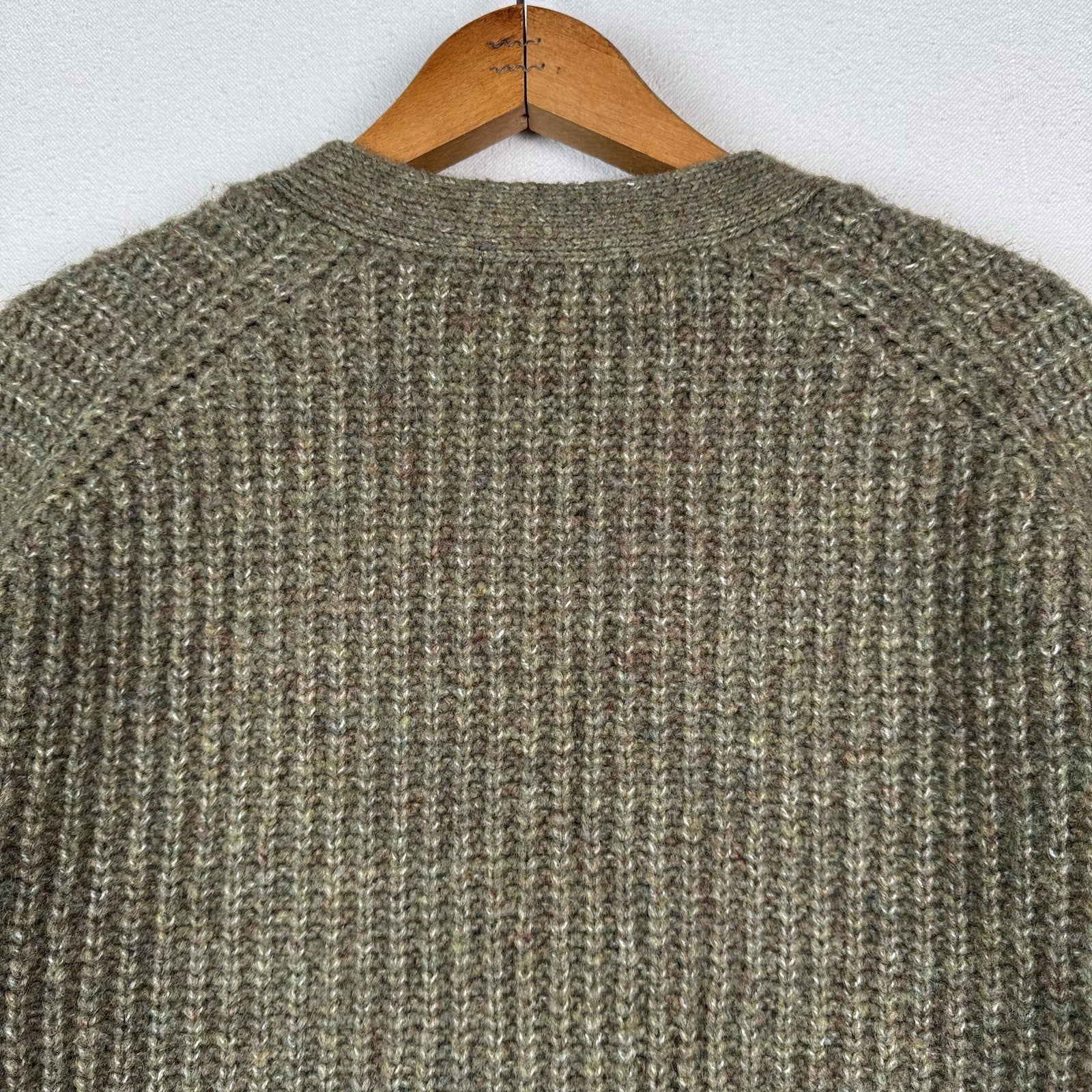 Uniqlo Low Gauge V-Neck Long-Sleeve Cardigan Green Brown Pockets Buttons Large