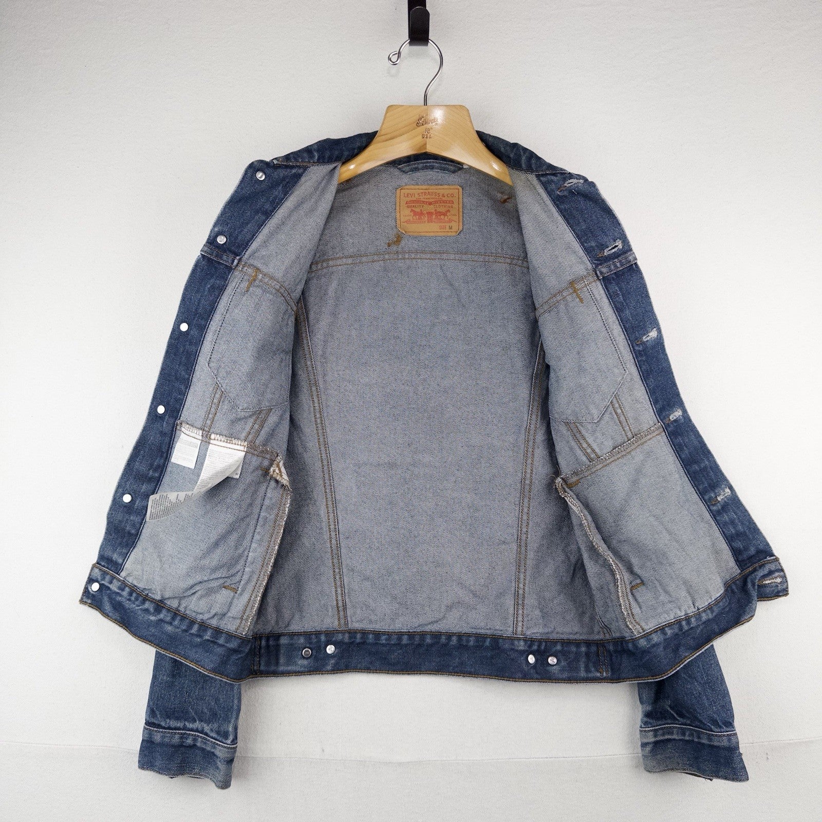 Levi's Denim Trucker Jacket Adult Medium Dark Wash Blue Jean Classic Type 3