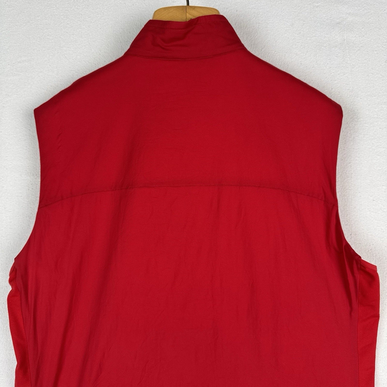 Arc’Teryx Atom LT Vest Men’s Large Red Hiking Lightweight Packable *Read