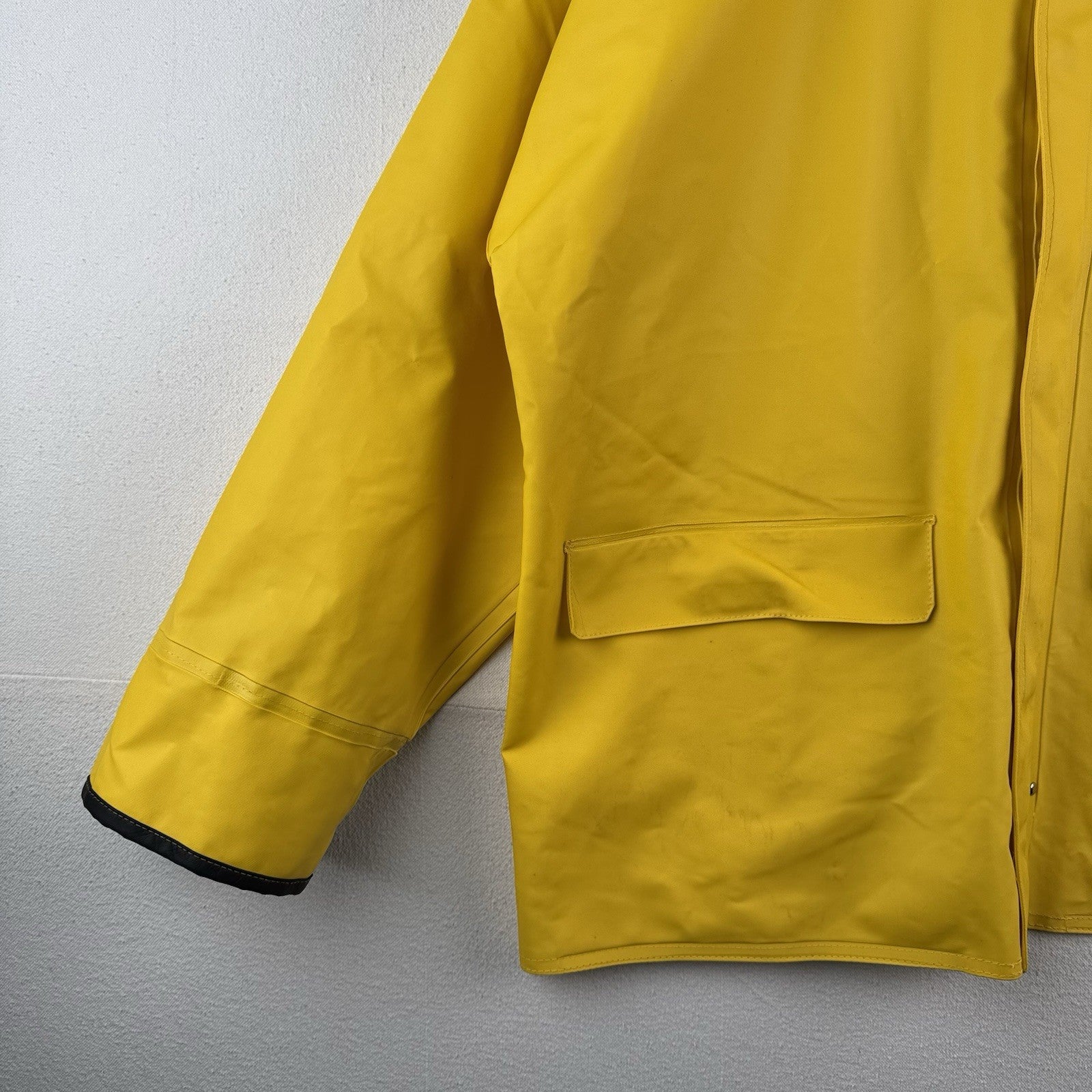 Vintage Carhartt Waterproof Surrey Yellow Rain Jacket Men’s Large PVC Snap Hood
