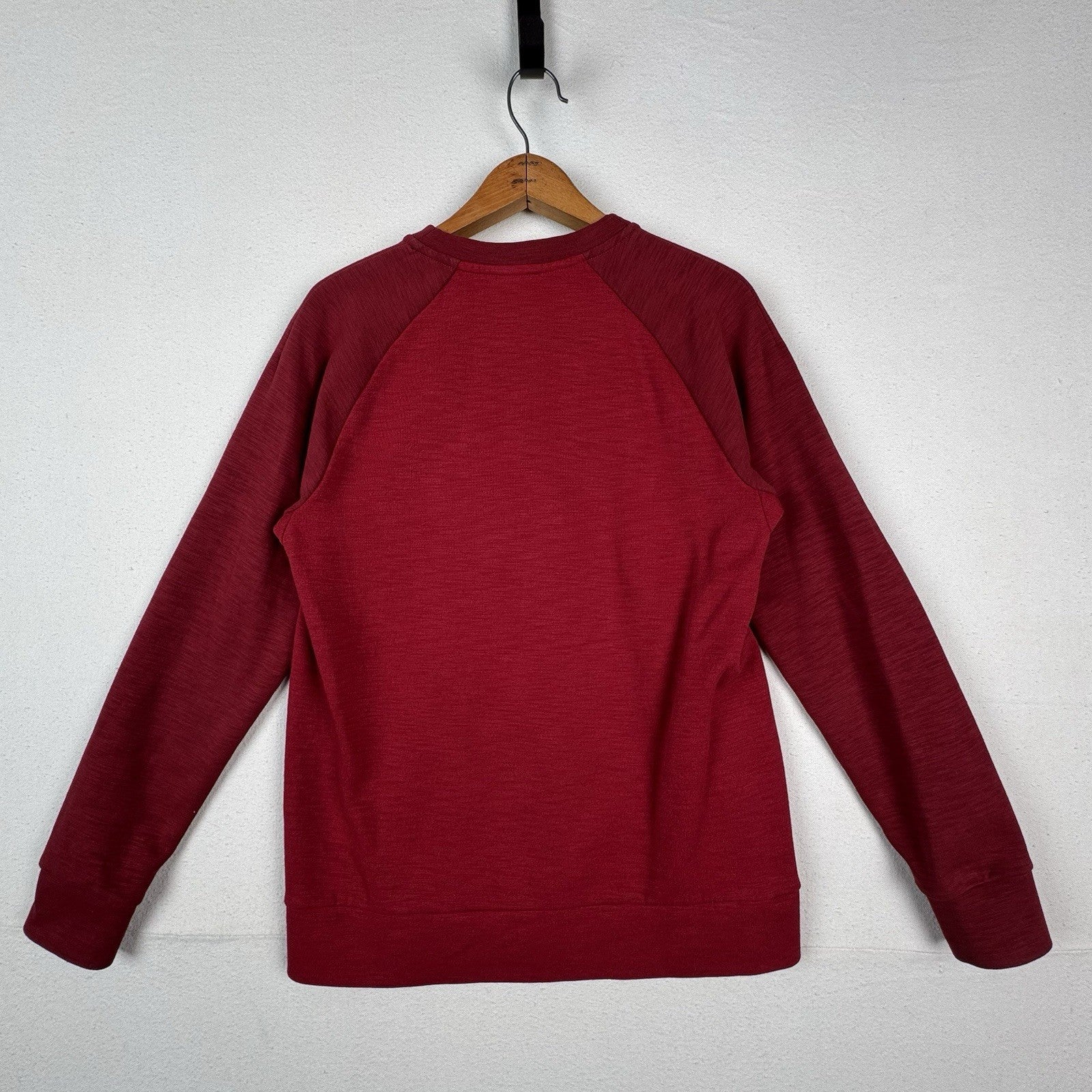 Nike Sportswear Optic Crew Pullover Sweatshirt Men’s Small Red 928465-677 Pocket