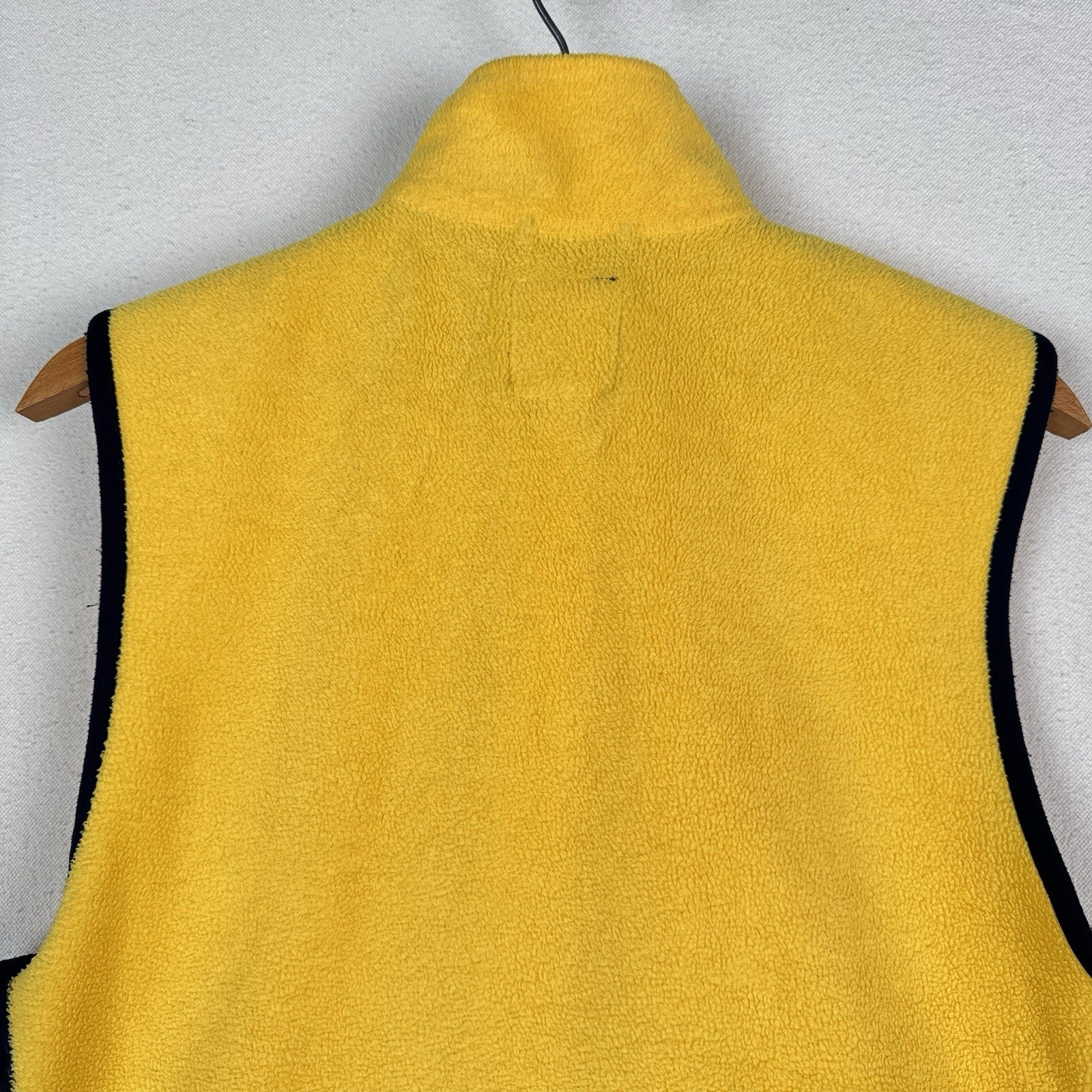 Vintage Gap Fleece Vest Jacket Men’s M Yellow Hiking Arctic 90’s